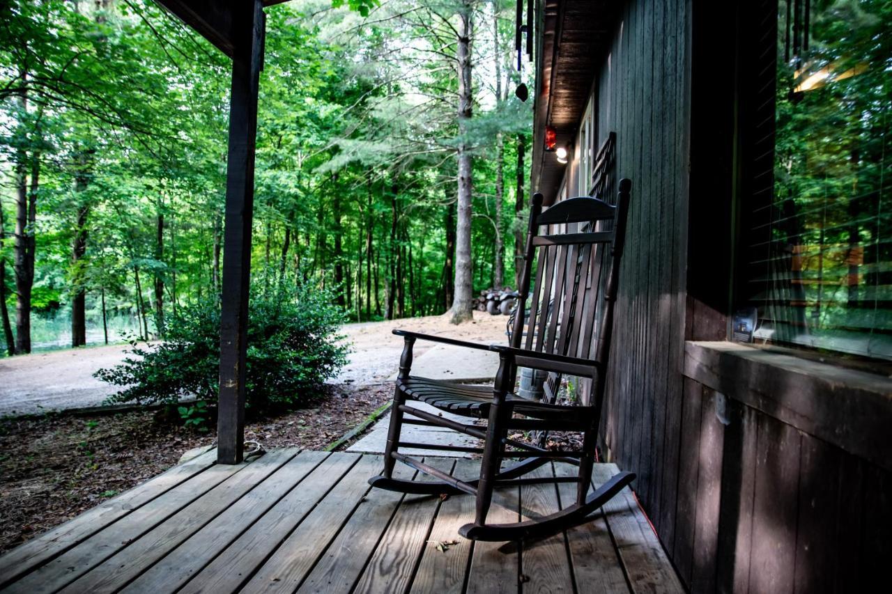 Avenwood Cabins Лоуган Екстериор снимка