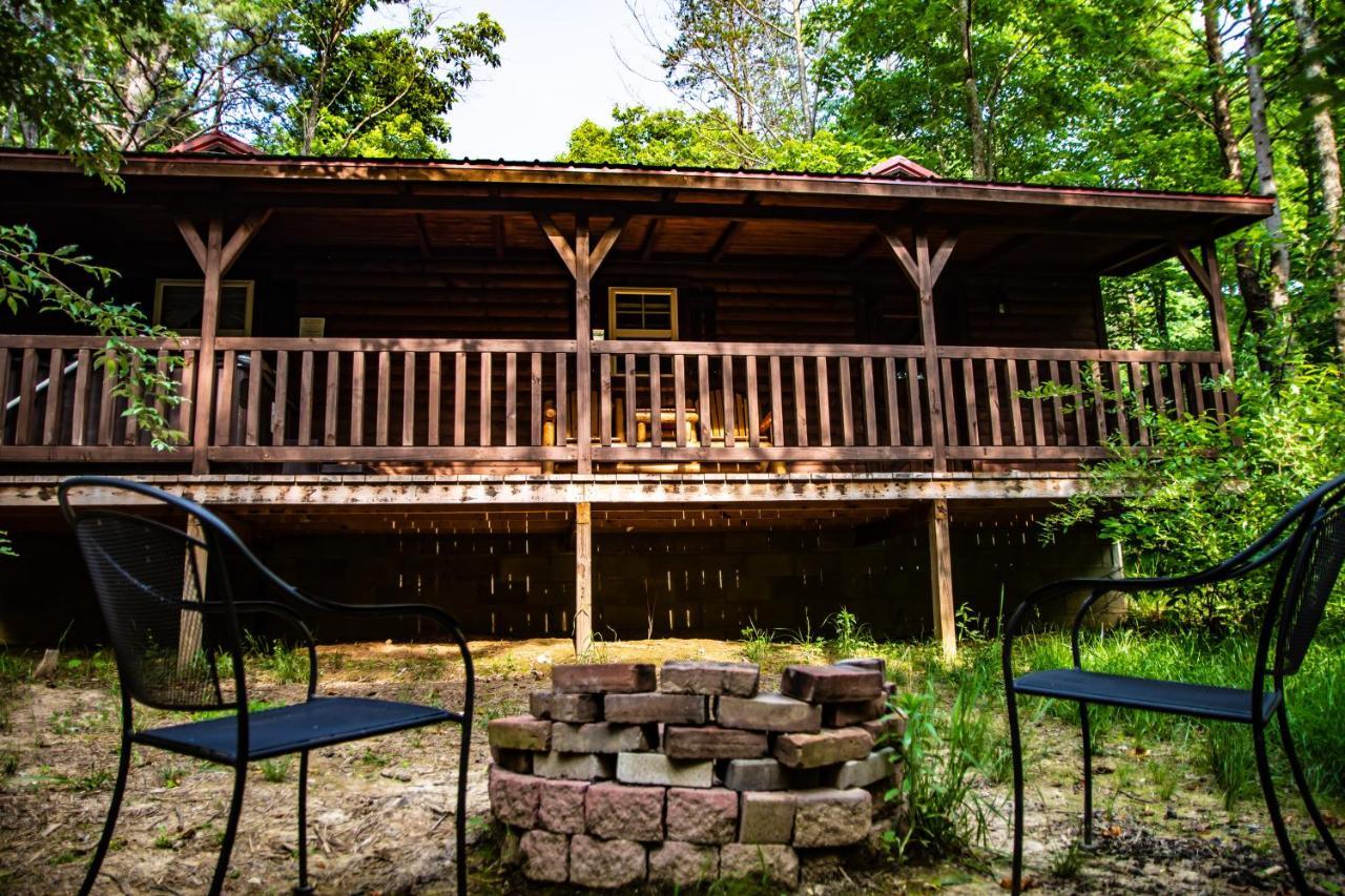 Avenwood Cabins Лоуган Екстериор снимка