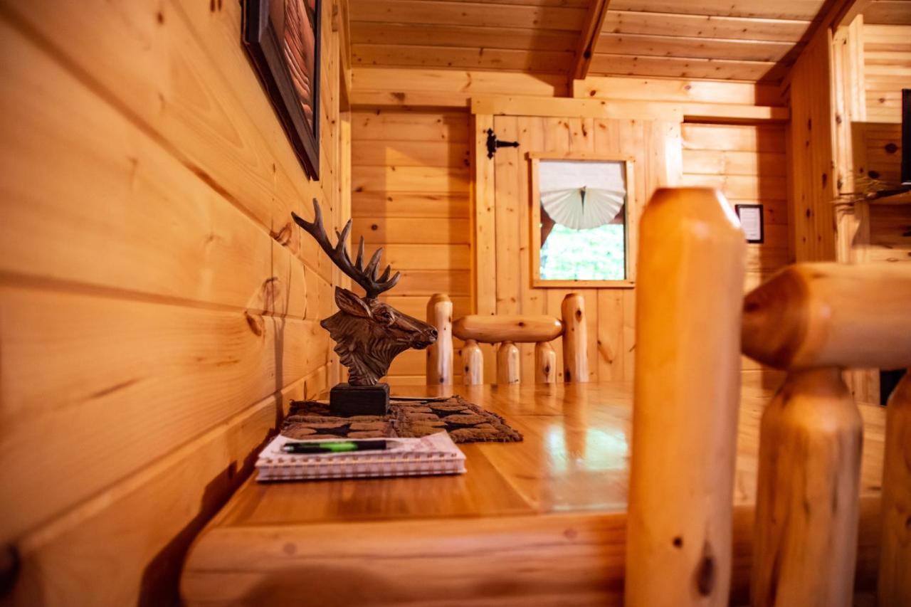 Avenwood Cabins Лоуган Екстериор снимка