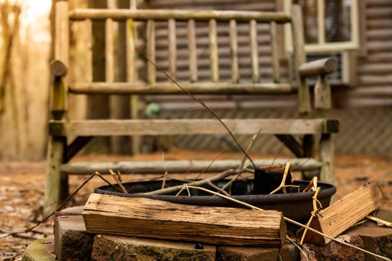Avenwood Cabins Лоуган Екстериор снимка