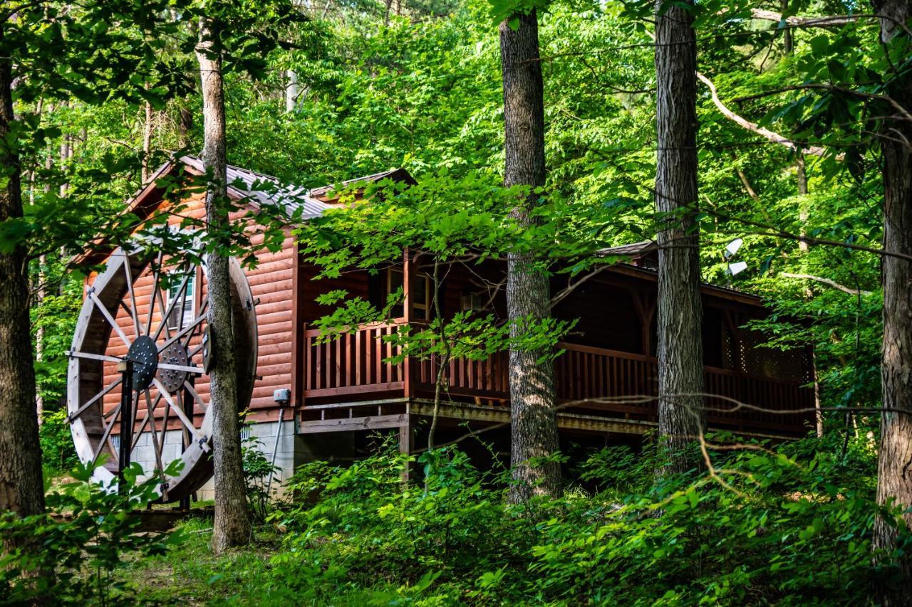 Avenwood Cabins Лоуган Екстериор снимка