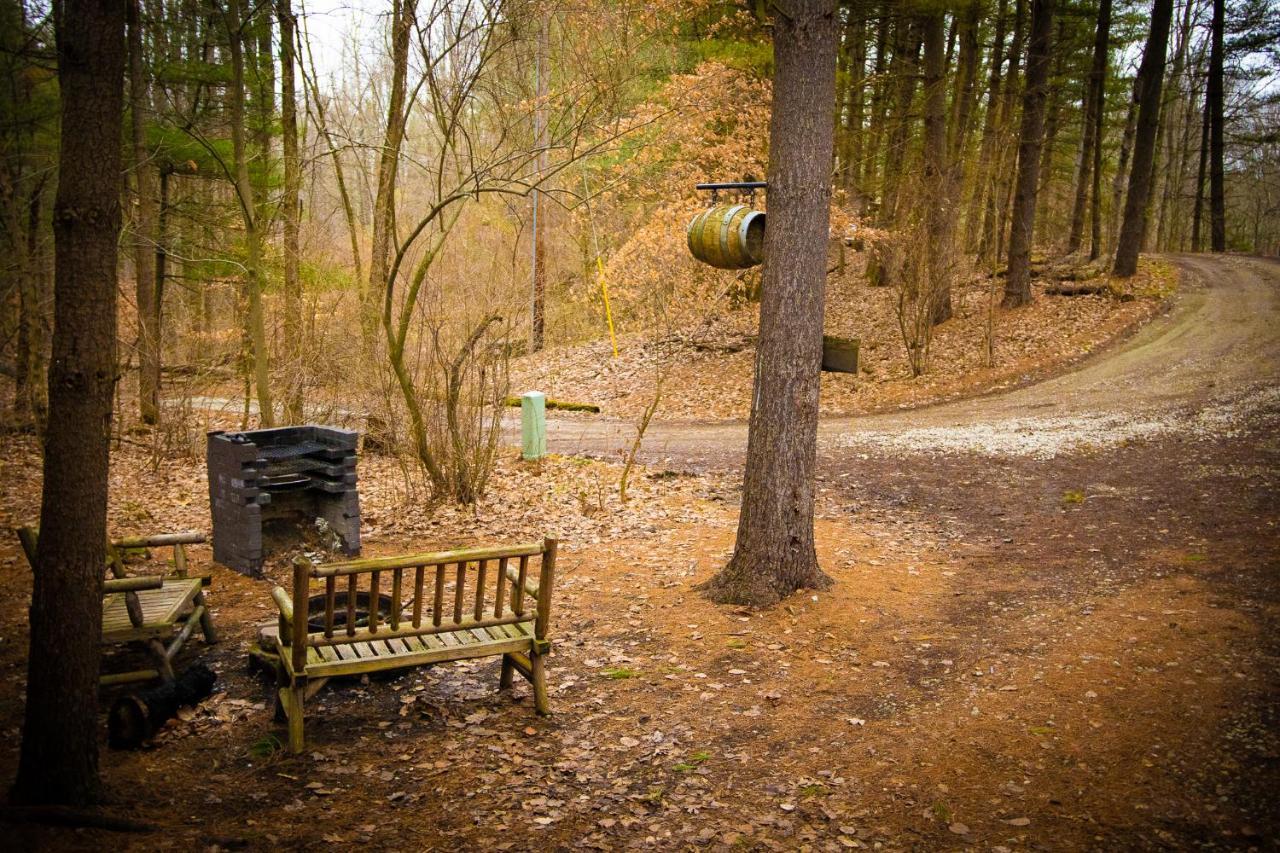 Avenwood Cabins Лоуган Екстериор снимка