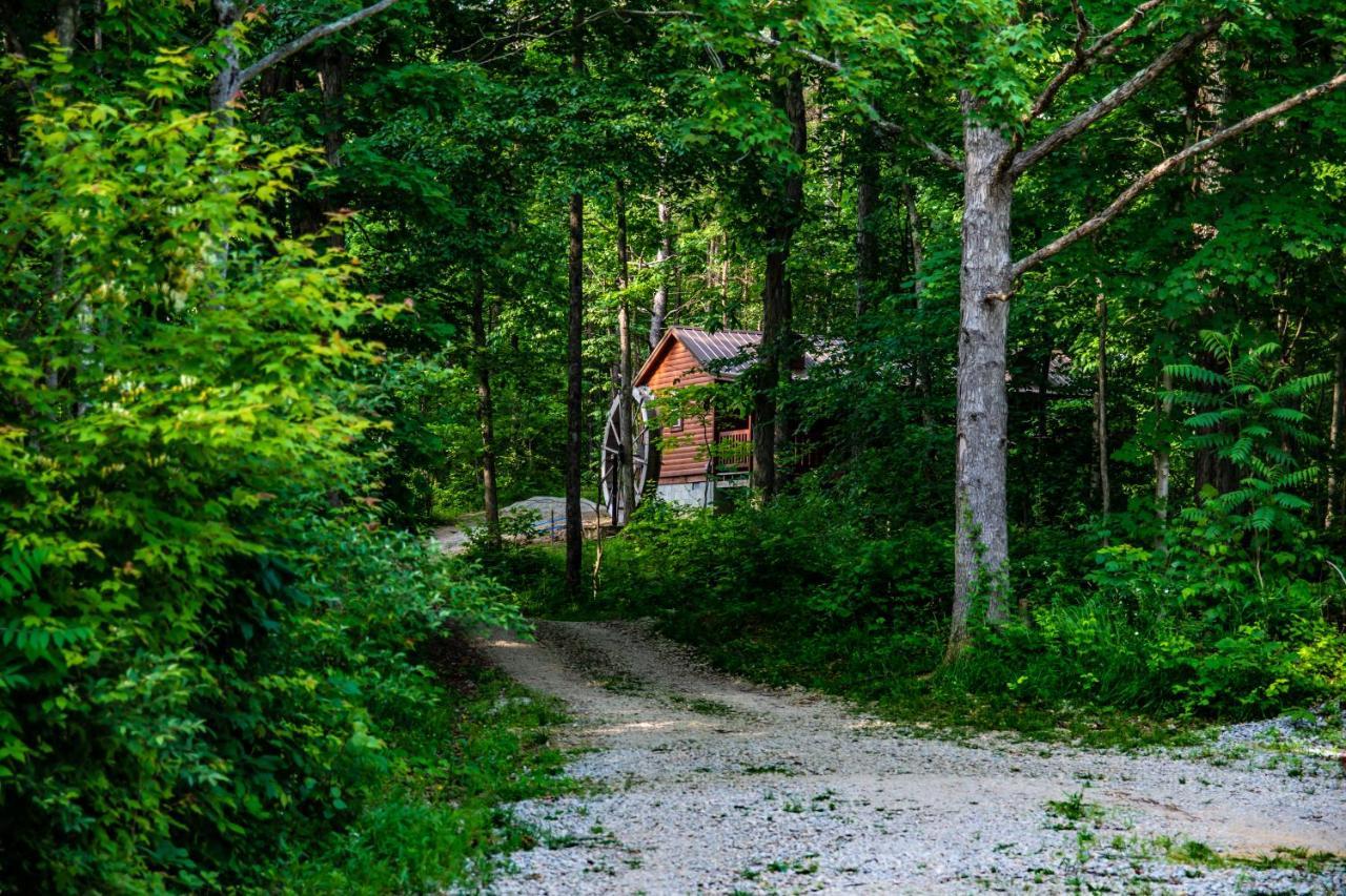 Avenwood Cabins Лоуган Екстериор снимка