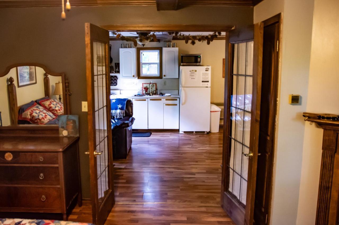 Avenwood Cabins Лоуган Екстериор снимка