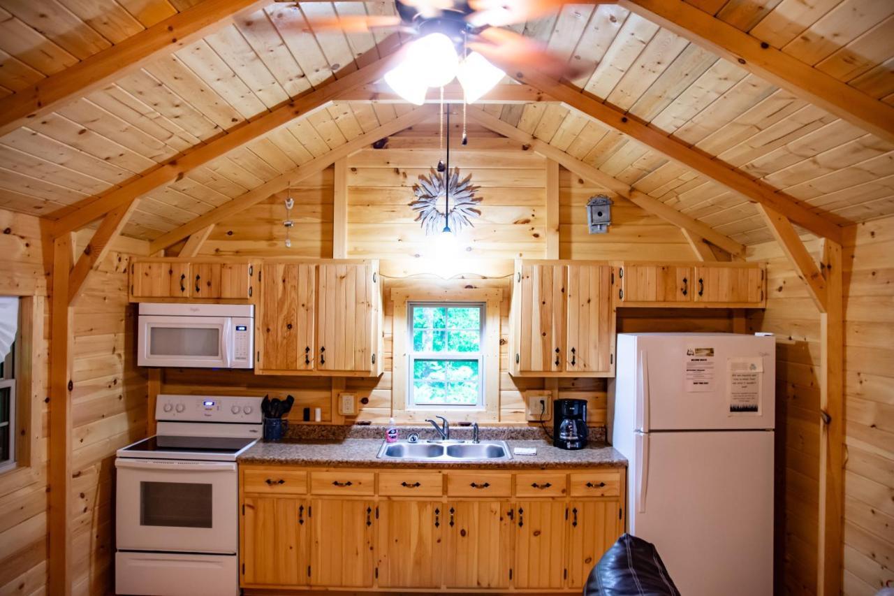 Avenwood Cabins Лоуган Екстериор снимка
