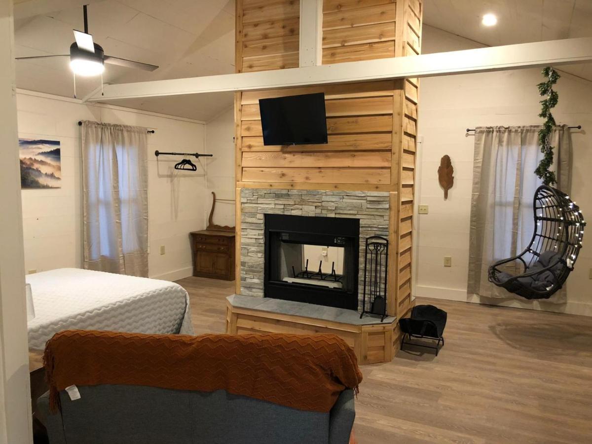 Avenwood Cabins Лоуган Екстериор снимка
